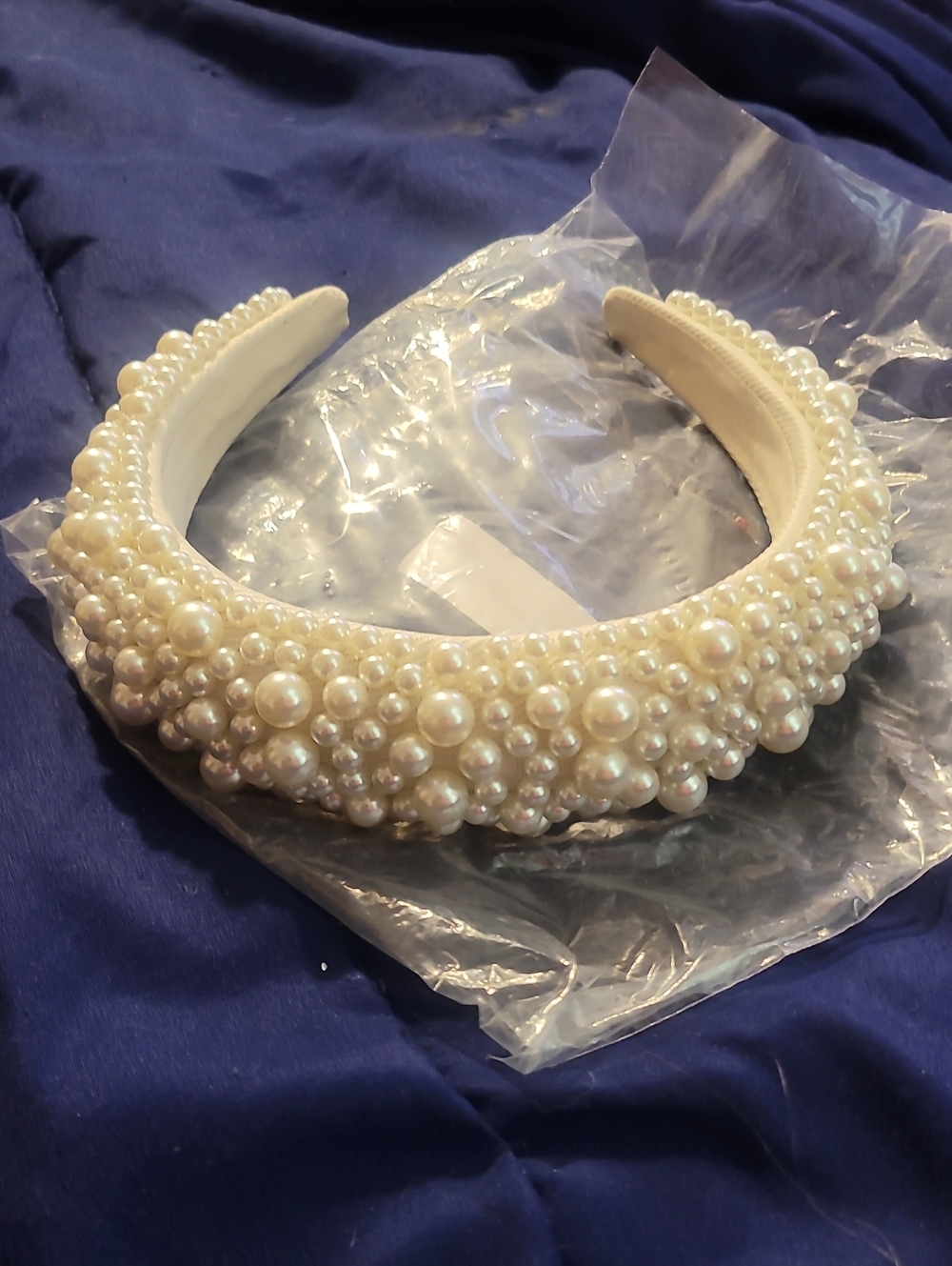 Pearl-Embellished Padded Headband - White